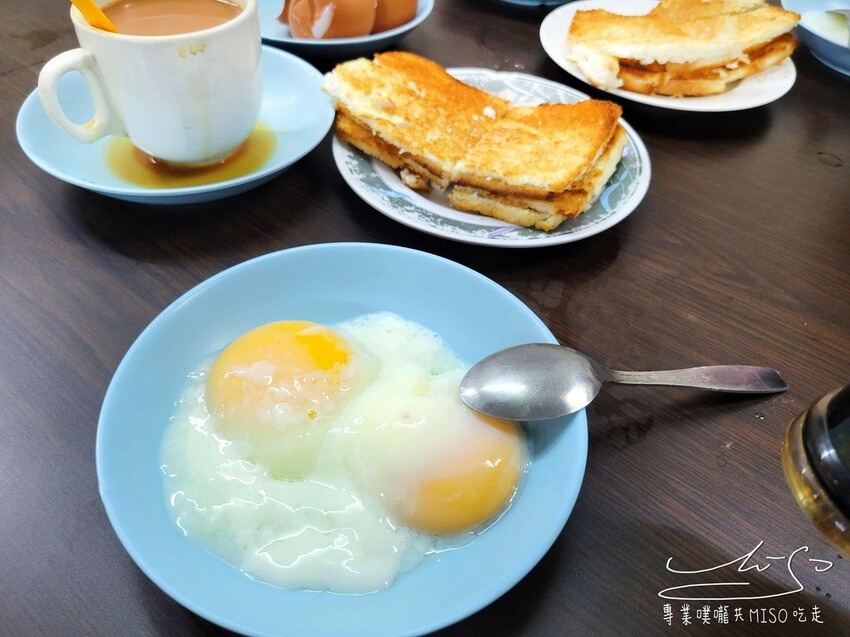 【新加坡美食】東亞餐室 ➤ 新加坡必吃咖椰吐司！新加坡特色早餐！歐南園地鐵美食！