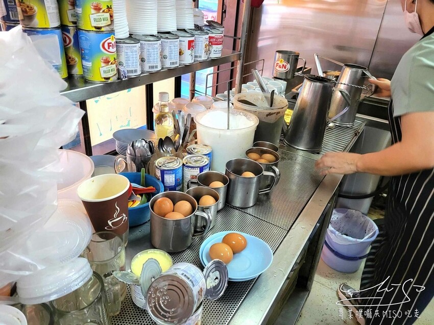 【新加坡美食】東亞餐室 ➤ 新加坡必吃咖椰吐司！新加坡特色早餐！歐南園地鐵美食！