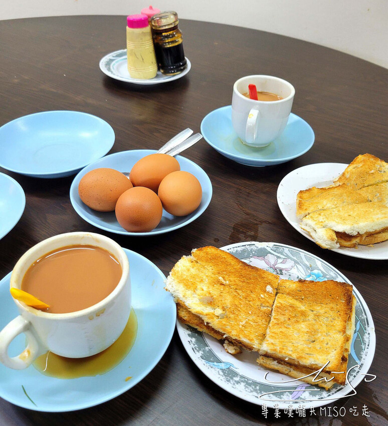 【新加坡美食】東亞餐室 ➤ 新加坡必吃咖椰吐司！新加坡特色早餐！歐南園地鐵美食！