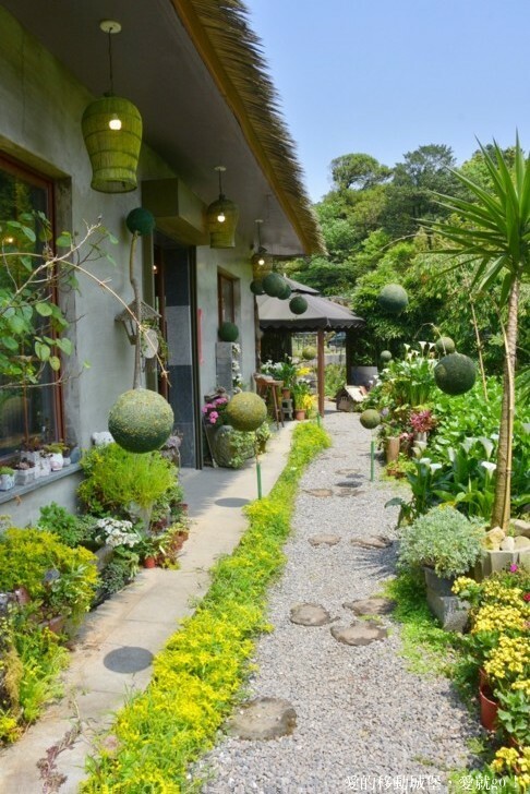 【2023竹子湖海芋季】 曹家花田香 花藝地景「獨旅．偶遇」穿和服拍美照 午茶甜點 繡球花即將登場 來一段浪漫的旅程吧 !