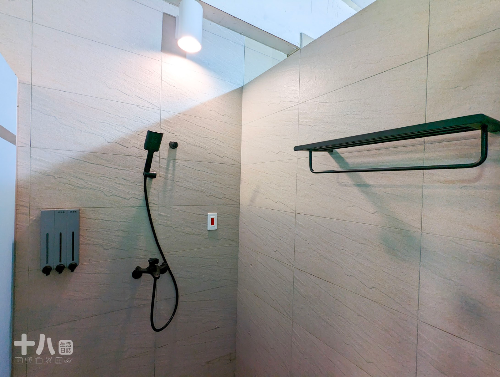 【台北旅遊】趣兒Chill:藍鵲菲菲|在陽明山上享受森活、遠眺台北夜景、體驗豪華露營一泊二食