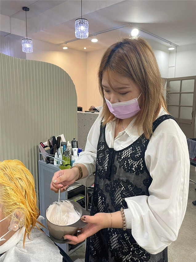 彌敦道日系風格髮廊，染出 讓我滿意的日系奶茶色髮色37.jpg