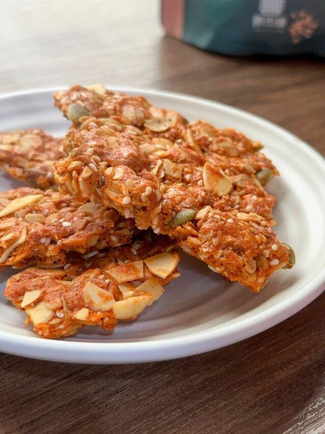 肉鬆控必吃！胖肉鋪肉鬆餅｜綿密細緻內餡｜胖肉鋪米軋糖｜滿滿麥香柔軟不黏牙｜鹹口榖神燕麥脆片｜3款辦公室熱銷團購美食推薦！ - 萍姐愛分享