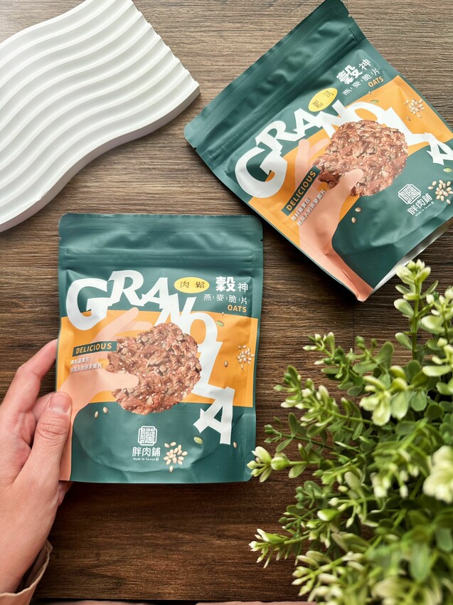 肉鬆控必吃！胖肉鋪肉鬆餅｜綿密細緻內餡｜胖肉鋪米軋糖｜滿滿麥香柔軟不黏牙｜鹹口榖神燕麥脆片｜3款辦公室熱銷團購美食推薦！ - 萍姐愛分享