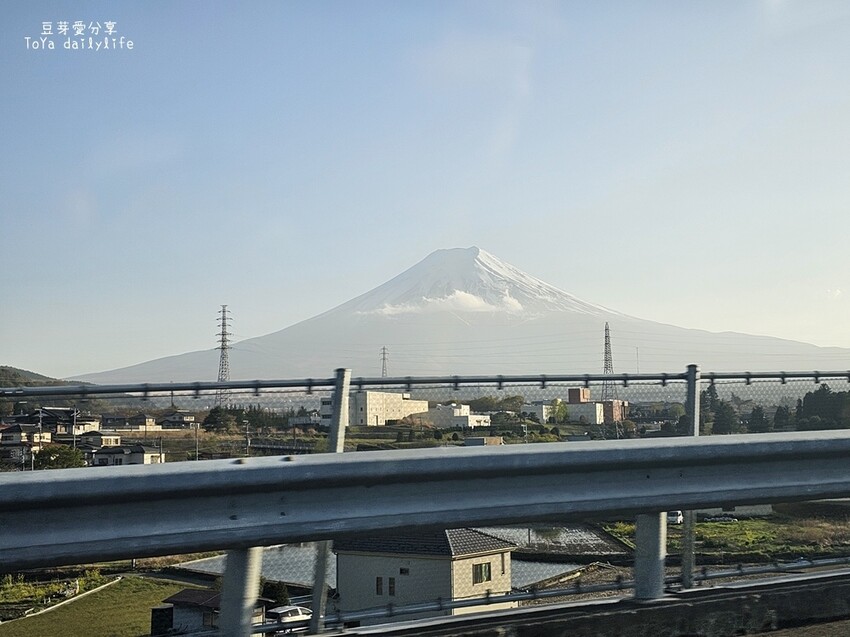 東京成田機場租車流程｜從成田機場租車自駕到河口湖看富士山爺爺 . 上野站還車 / 甲租乙還 🌱豆芽出