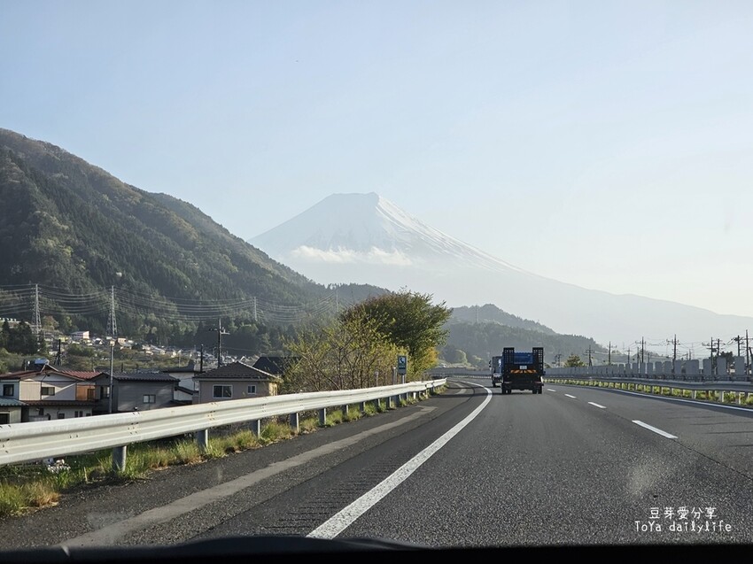 東京成田機場租車流程｜從成田機場租車自駕到河口湖看富士山爺爺 . 上野站還車 / 甲租乙還 🌱豆芽出