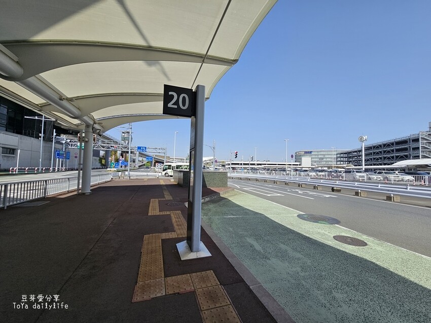 東京成田機場租車流程｜從成田機場租車自駕到河口湖看富士山爺爺 . 上野站還車 / 甲租乙還 🌱豆芽出