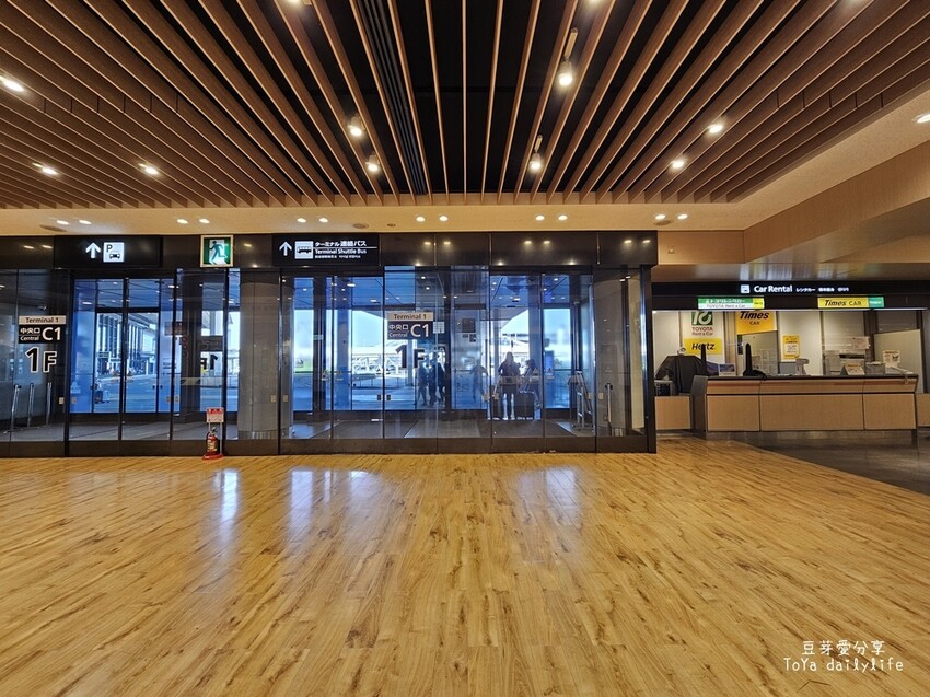 東京成田機場租車流程｜從成田機場租車自駕到河口湖看富士山爺爺 . 上野站還車 / 甲租乙還 🌱豆芽出
