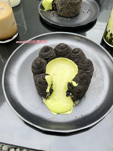 ◎【首爾 (聖水洞) NUDAKE Seongsu】最火的藝術咖啡廳，每桌必點～抹茶熔岩可頌！