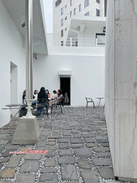 ◎【首爾 (聖水洞) NUDAKE Seongsu】最火的藝術咖啡廳，每桌必點～抹茶熔岩可頌！