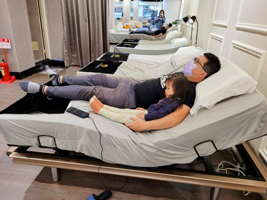 新北床墊｜新北床墊推薦！床墊超市（新店旗艦店）單雙人記憶床墊推薦挑選方法 賓德利名床涼感床墊推薦！ - 奇奇一起玩樂趣