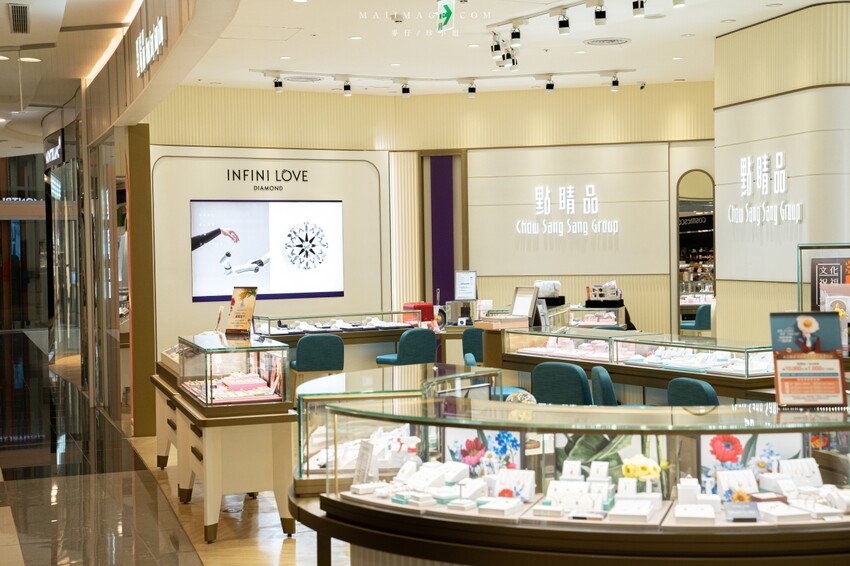 桃園中壢購物中心｜2023母親節就來中壢大江購物中心！一站式滿足聚餐、購物、春夏打卡地標，快樂就是這麼簡