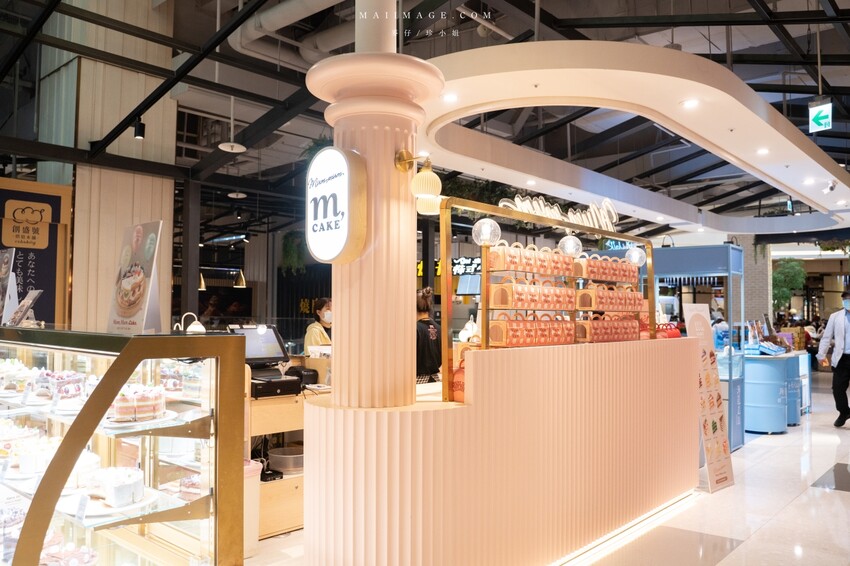 桃園中壢購物中心｜2023母親節就來中壢大江購物中心！一站式滿足聚餐、購物、春夏打卡地標，快樂就是這麼簡