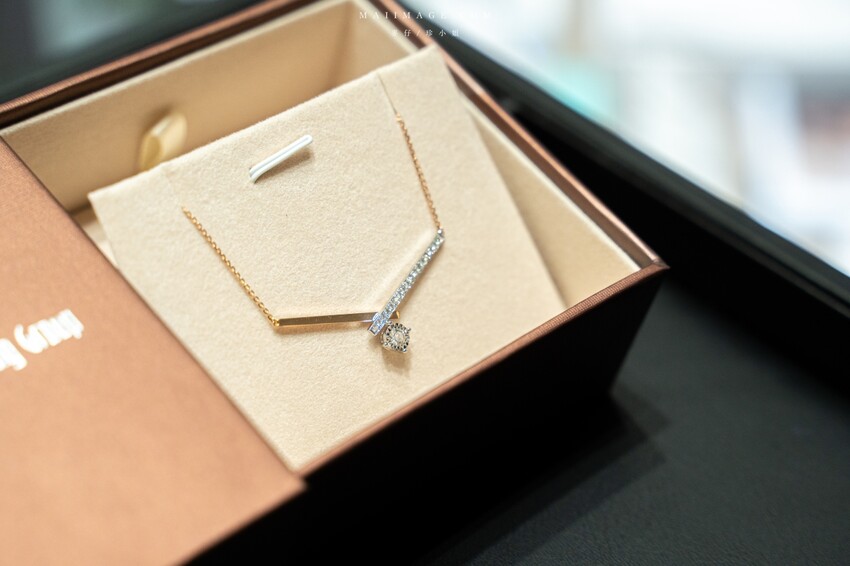 桃園中壢購物中心｜2023母親節就來中壢大江購物中心！一站式滿足聚餐、購物、春夏打卡地標，快樂就是這麼簡