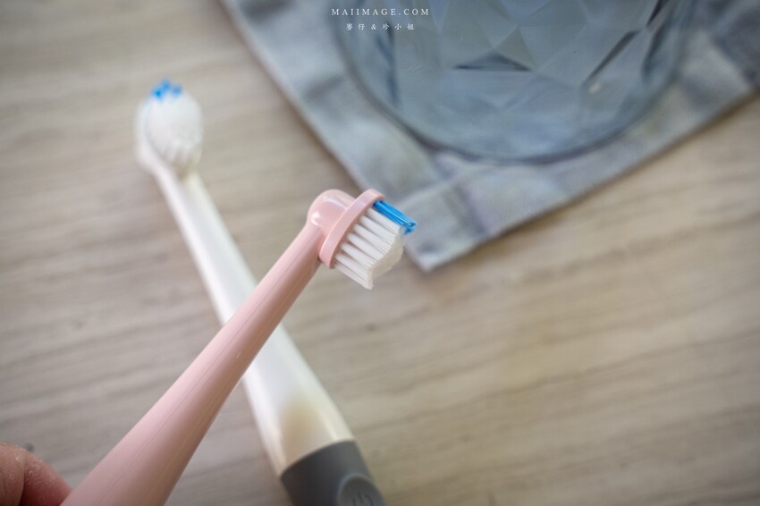好物開箱｜CHIZY高效潔淨速扣易電動牙刷～出門在外有一隻好上手的電動牙刷是必須的！速扣易專利刷頭替換刷