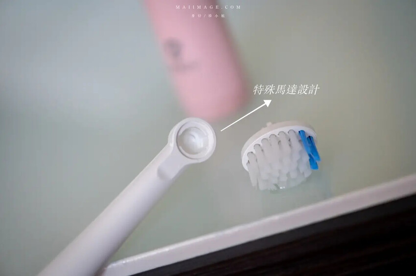 好物開箱｜CHIZY高效潔淨速扣易電動牙刷～出門在外有一隻好上手的電動牙刷是必須的！速扣易專利刷頭替換刷