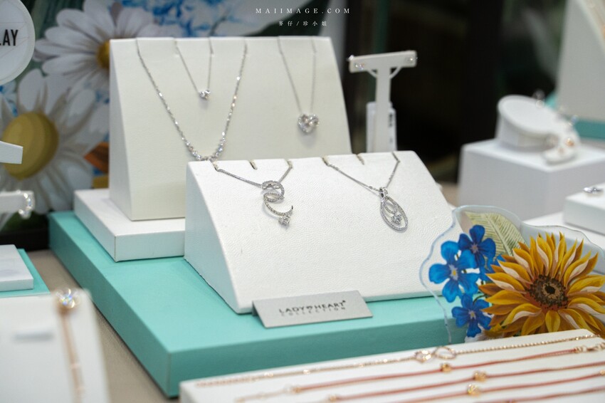 桃園中壢購物中心｜2023母親節就來中壢大江購物中心！一站式滿足聚餐、購物、春夏打卡地標，快樂就是這麼簡