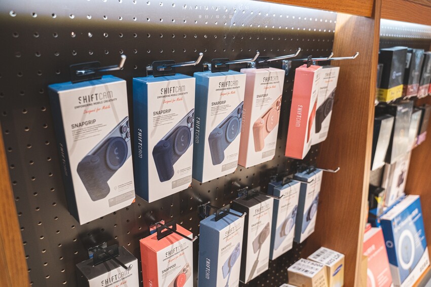 桃園中壢購物中心｜2023母親節就來中壢大江購物中心！一站式滿足聚餐、購物、春夏打卡地標，快樂就是這麼簡