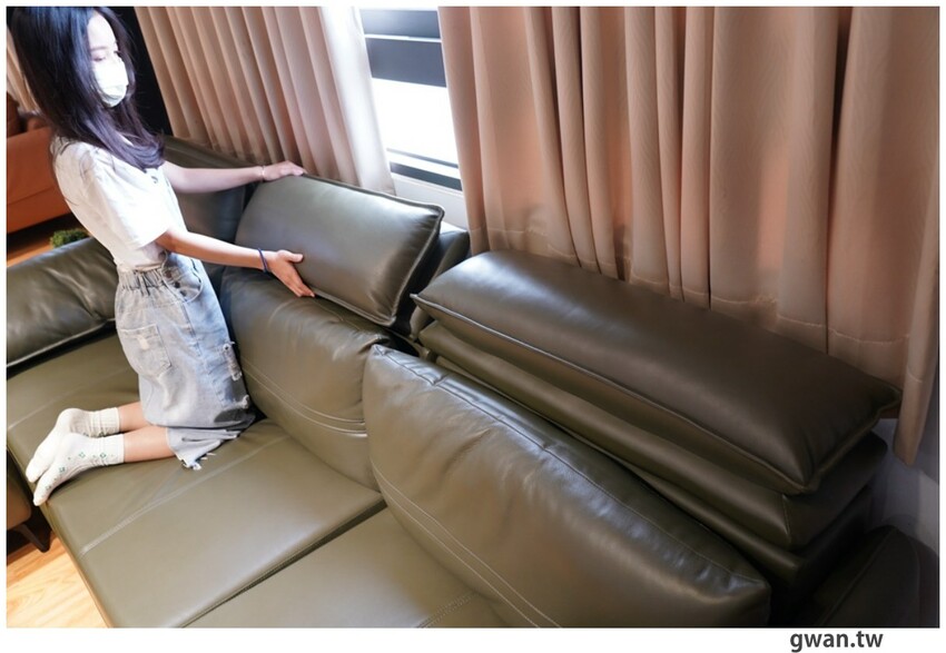 不說以為新景點！白色貨櫃屋網美造景，還可以免費停車