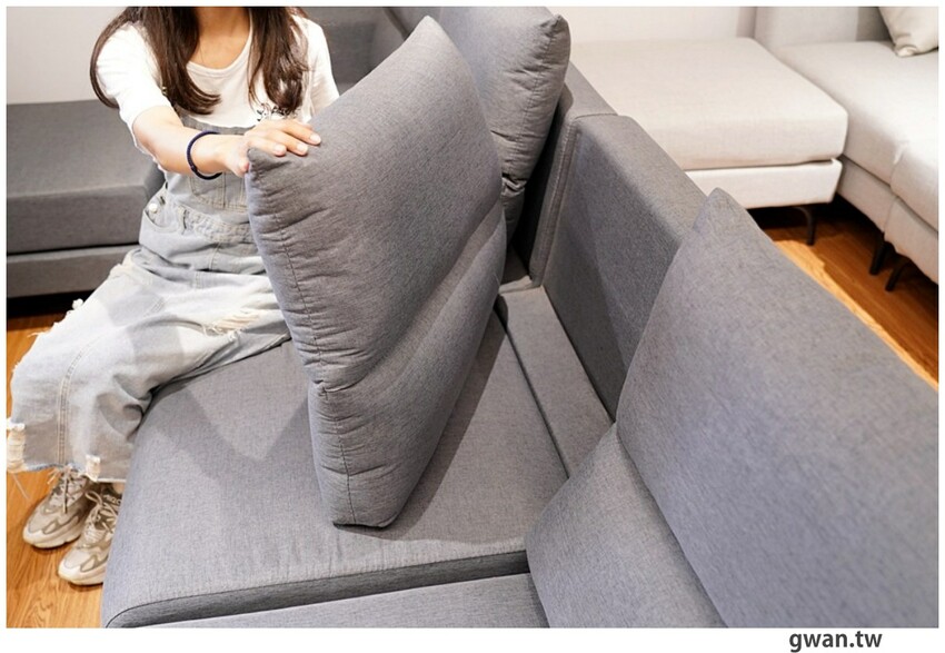 不說以為新景點！白色貨櫃屋網美造景，還可以免費停車