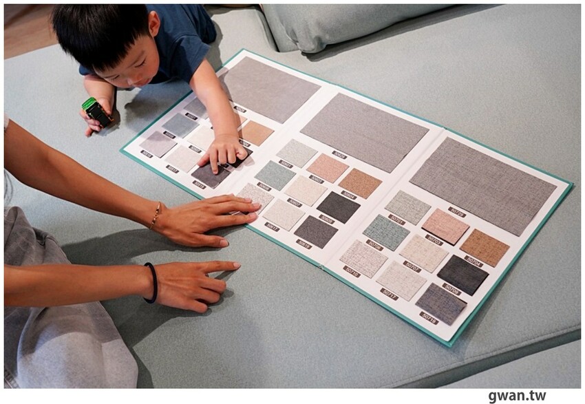 不說以為新景點！白色貨櫃屋網美造景，還可以免費停車