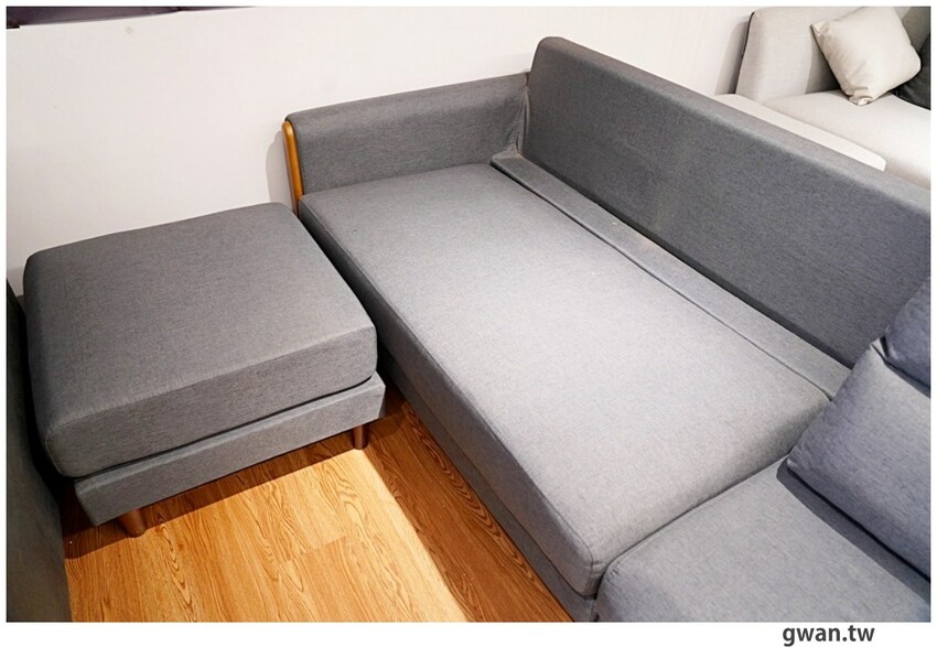 不說以為新景點！白色貨櫃屋網美造景，還可以免費停車