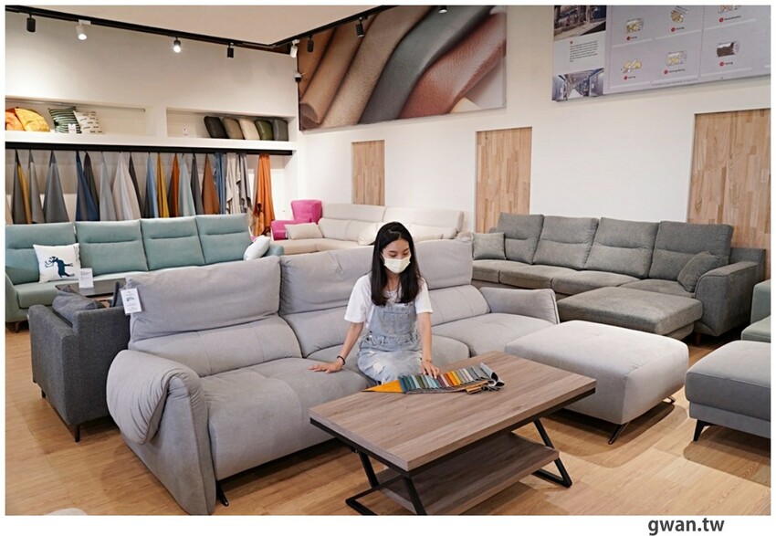 不說以為新景點！白色貨櫃屋網美造景，還可以免費停車