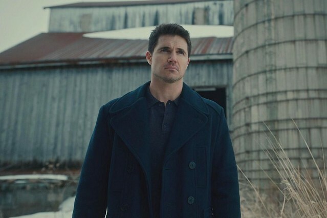 The Movie posters and stills of US Movie 美國電影《追殺代理人》(Simulant) will be launching in Taiwan from May 5, 2023 onwards.