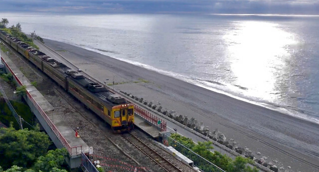 The Movie posters and stills of Taiwan record Movie