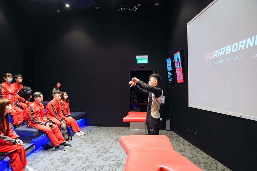 【澳門｜景點】GoAirborne 室内跳傘。葡京人飯店超人氣設施，體驗高空跳傘的刺激感，還可當個飛人