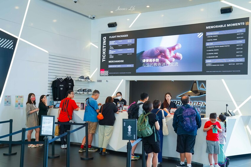 【澳門｜景點】GoAirborne 室内跳傘。葡京人飯店超人氣設施，體驗高空跳傘的刺激感，還可當個飛人