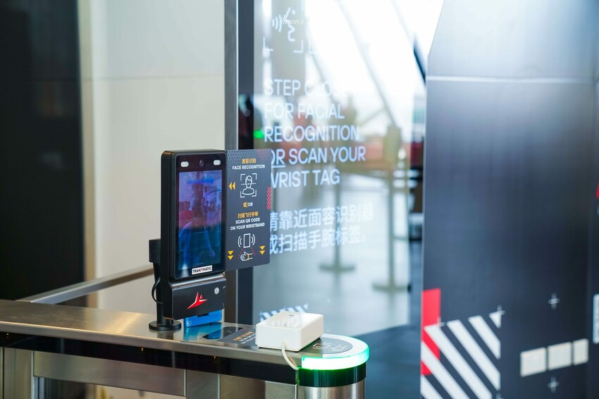 【澳門｜景點】GoAirborne 室内跳傘。葡京人飯店超人氣設施，體驗高空跳傘的刺激感，還可當個飛人