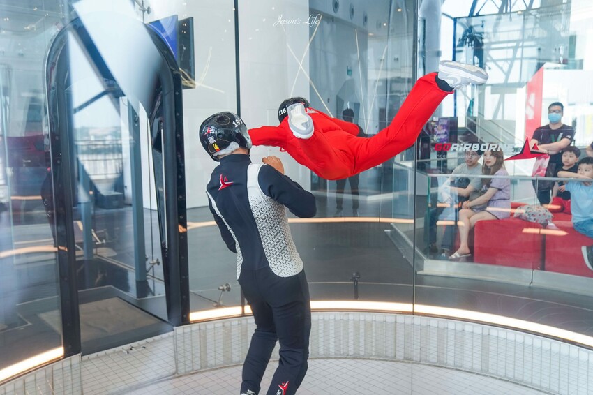 【澳門｜景點】GoAirborne 室内跳傘。葡京人飯店超人氣設施，體驗高空跳傘的刺激感，還可當個飛人