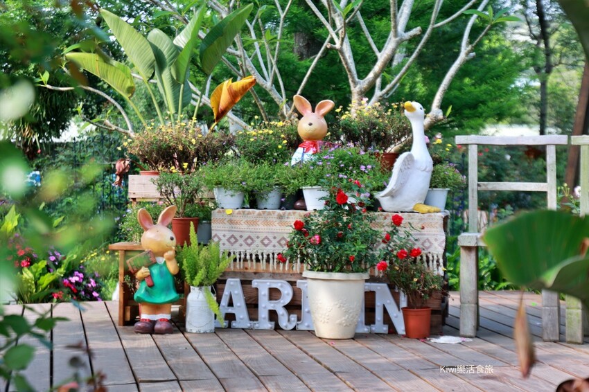 苗栗雅聞香草植物工廠｜繽紛玫瑰花包圍如玫瑰仙境般免費參觀，三義限定景點
