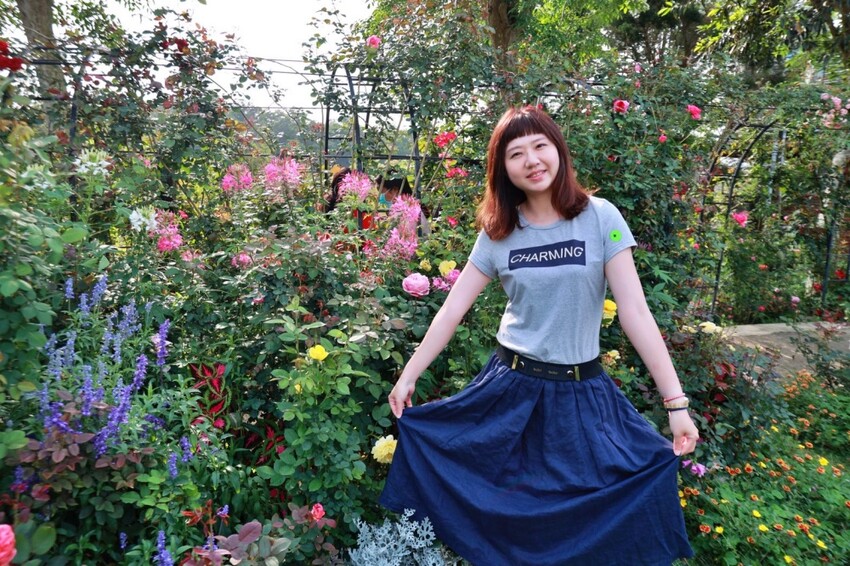 苗栗雅聞香草植物工廠｜繽紛玫瑰花包圍如玫瑰仙境般免費參觀，三義限定景點