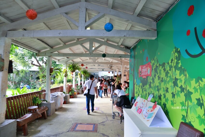 苗栗雅聞香草植物工廠｜繽紛玫瑰花包圍如玫瑰仙境般免費參觀，三義限定景點