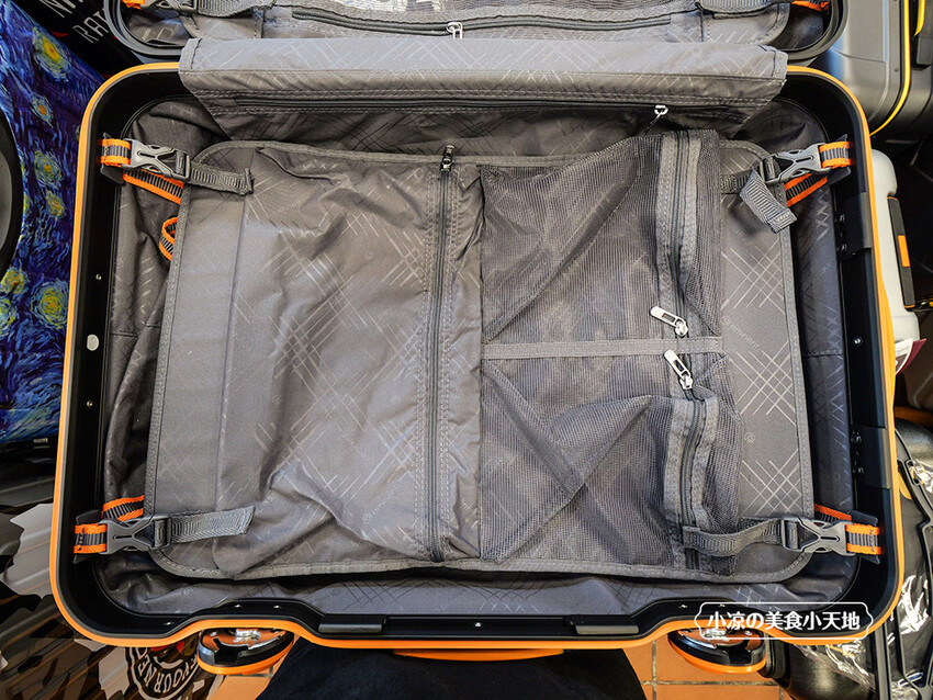 台中禾雅行動館 | 時尚行李箱最低999起,萬國eminent五折起超殺價,限時限量聯名款魔鬼貓行李箱晚來買不到!多款包包390元起,價格實惠好好逛。