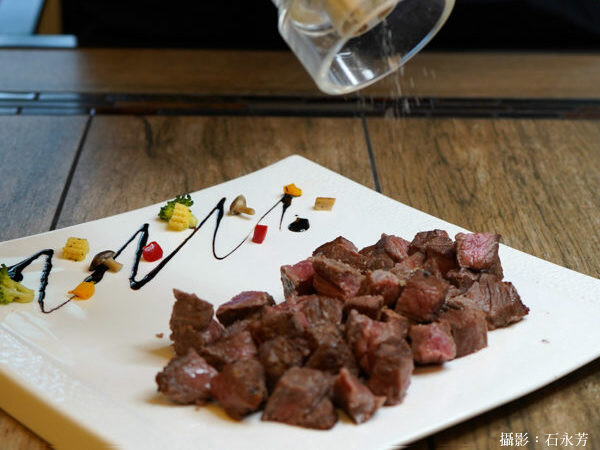 宜蘭蘭庭頂級VILLA民宿，台灣少有備管家私廚的高規格好客民宿。 - 鯨吞饞石