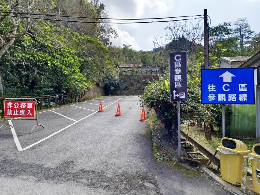 【南投親子景點】鳳凰谷鳥園生態園區.銅板價暢遊溜滑梯、鳥園!