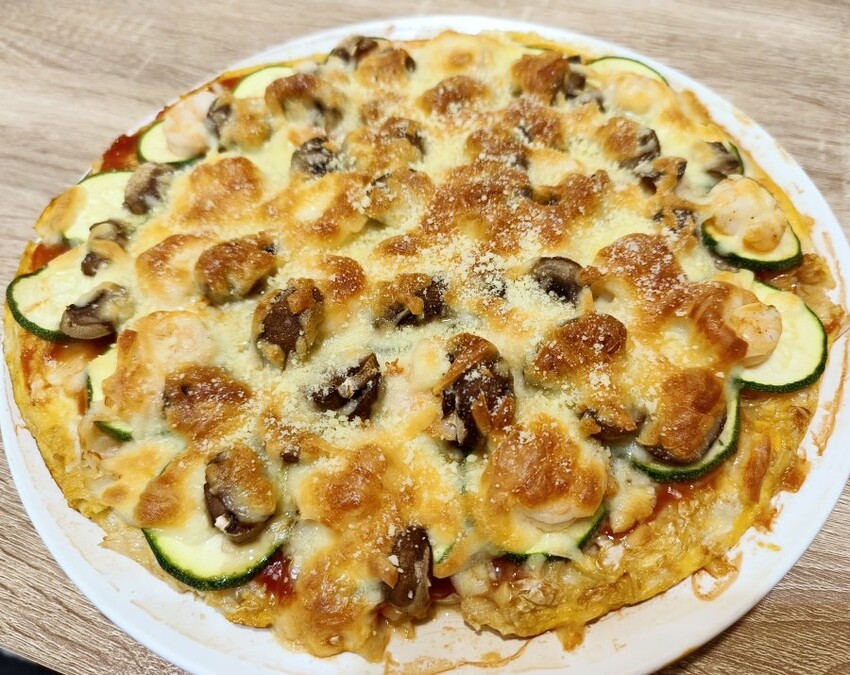 【食譜】高麗菜披薩．無澱粉低醣料理也能邪惡又美味!