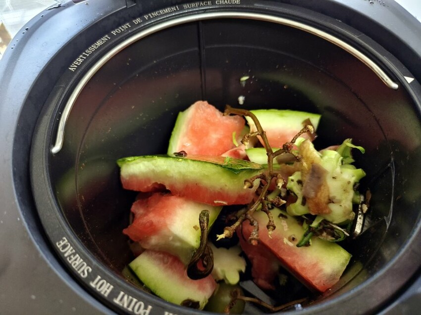 SANSUI山水廚餘機開箱．APP操控、低溫發酵堆肥、烘乾除臭殺菌!