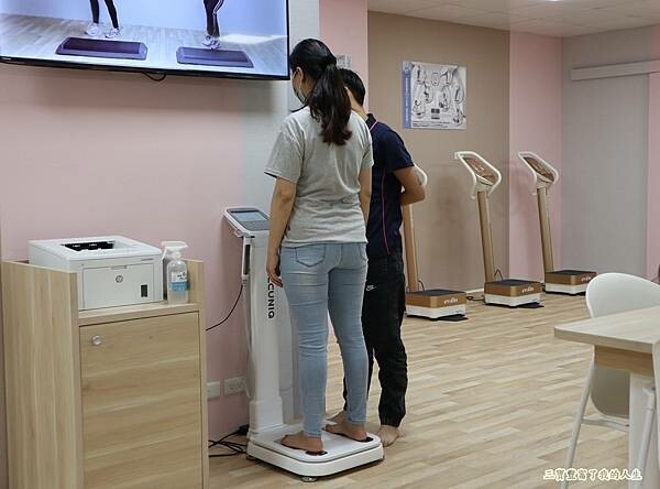 專為女性設計【Evolio 伊麗鷗】39分鐘智能環狀運動 個人專屬歷程紀錄+科技智慧健身器材 有效控管自己的身體