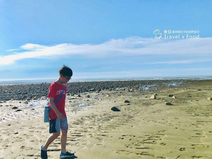 踏浪玩沙，觀海賞夕陽，超療癒景點！方形消波塊，可愛又美麗的豬鼻子沙灘～親子共遊，清涼一夏！ @魚兒 x 牽手明太子的「視」界旅行