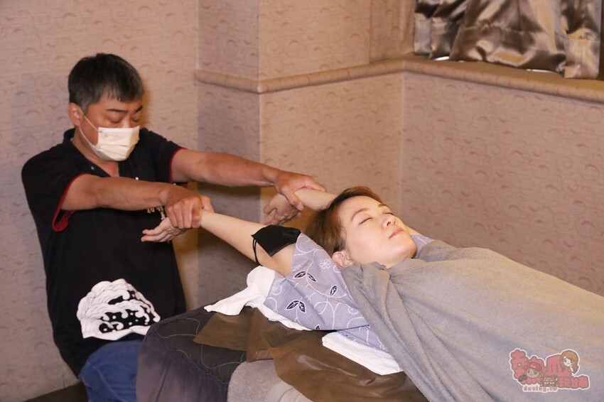 【台南按摩】不老村足體養生會館！台南超高CP值得按摩店，店內竟然還有公仔展示區~ - 熱血玩台南。跳躍新世界