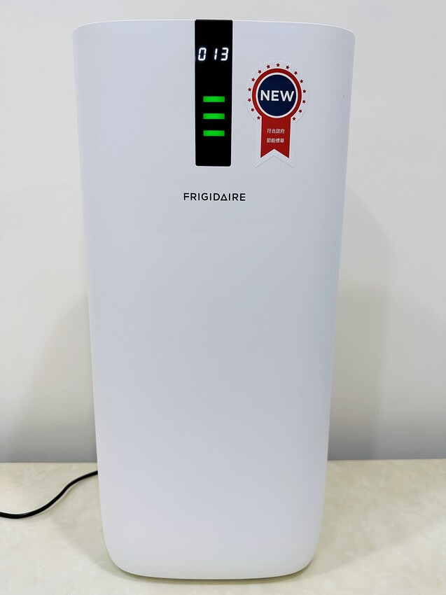 【FRIGIDAIRE富及第】CASR 4.4節能升級款智慧型空氣清淨機FAP-0441HP，負離子雙重過濾，DC直流風扇3+1段式風速調整，過敏兒救星！隨時把控空氣品質，髒空氣通通一網打盡！