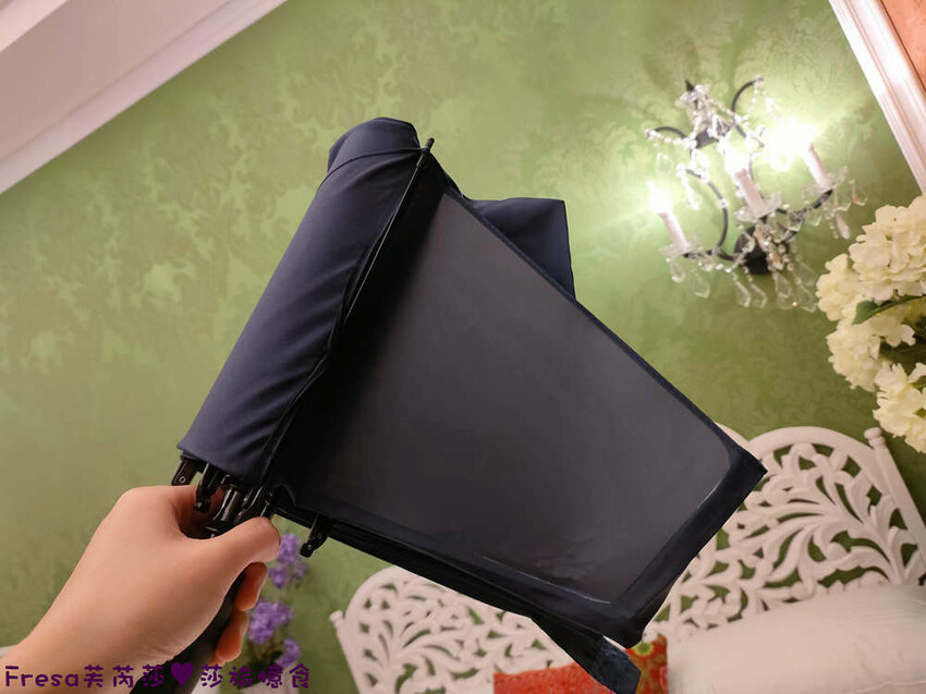 生活小物【ROLLS反向瞬間捲收傘】大雨來襲!反收大傘片乾爽完全不濕身.自動收傘超快速 - Fresa芙芮莎♥莎旅憶食