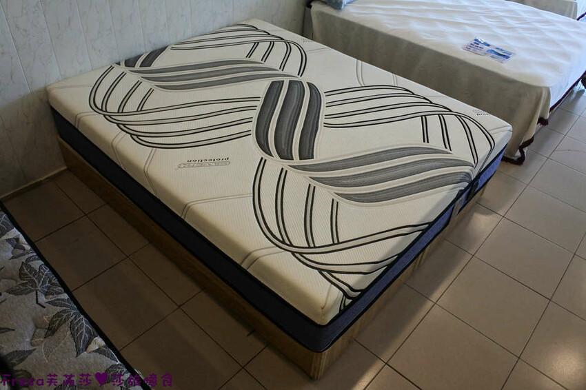 台中神岡床墊【方城市居家生活館-床墊專家 】 小資家庭最愛!萬元有找自家品牌MIT床墊│石墨烯表布軟Q透氣床墊│神岡旗艦店│台中床墊 - Fresa芙芮莎♥莎旅憶食