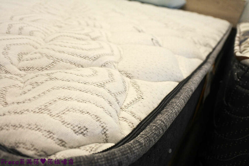 台中神岡床墊【方城市居家生活館-床墊專家 】 小資家庭最愛!萬元有找自家品牌MIT床墊│石墨烯表布軟Q透氣床墊│神岡旗艦店│台中床墊 - Fresa芙芮莎♥莎旅憶食