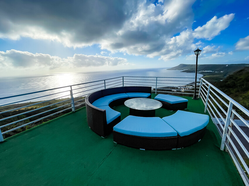 恆春墾丁景點 – 海崖灣萌寵景觀園區 x 近距離接觸可愛水豚君、笑笑羊與草泥馬！