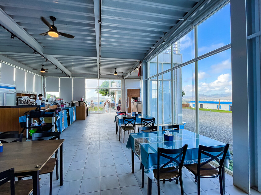 恆春墾丁景點 – 海崖灣萌寵景觀園區 x 近距離接觸可愛水豚君、笑笑羊與草泥馬！